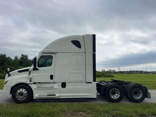 2022 Freightliner Cascadia 126 image 5