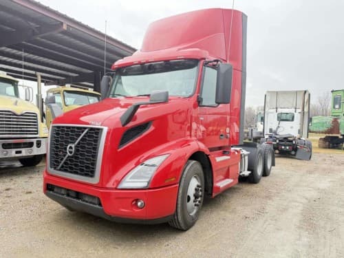 2021 Volvo VNR