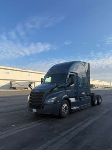 2024 Freightliner Cascadia