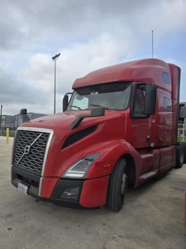 2023 Volvo VNL64T760