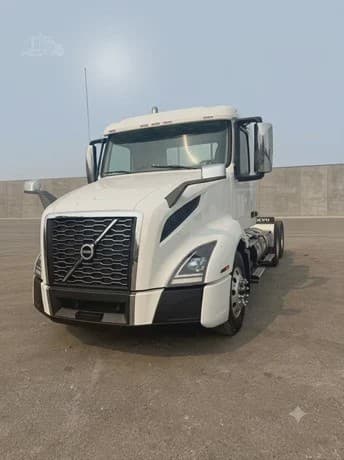 2024 VOLVO VNL64T300 DAY CAB