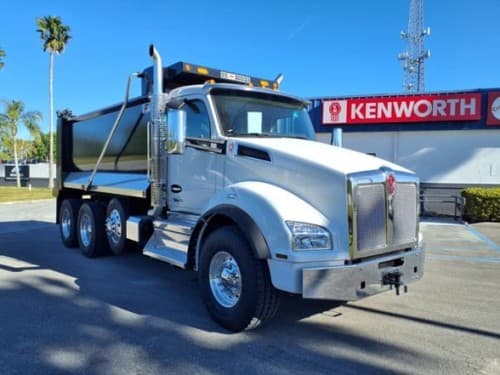 2025 Kenworth T880
