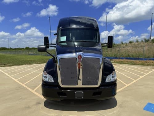 2022 Kenworth T680