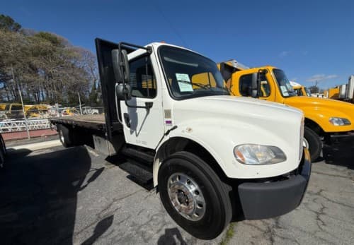 2020 Freightliner M2-106