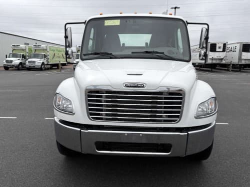 2021 Freightliner M2