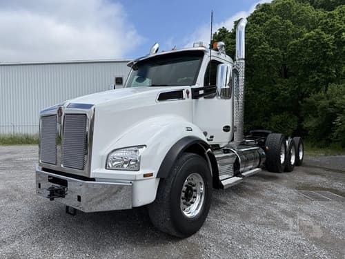2021 Kenworth T880