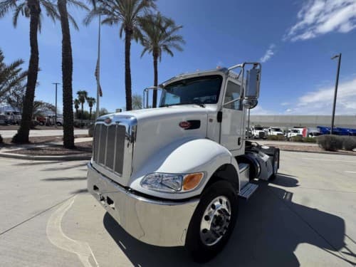 2018 Peterbilt 337