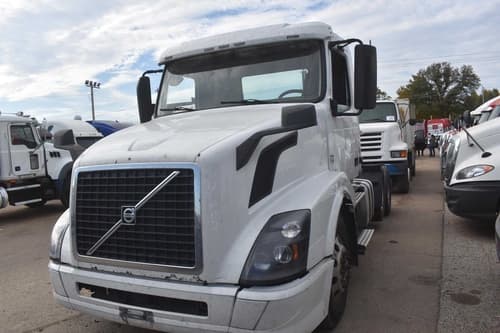 2018 Volvo VNL62T300