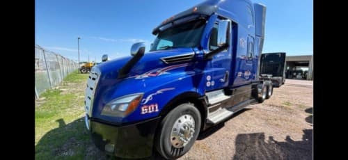2025 Freightliner - 203k - 5900 Hours - APU - 505 HP - EW4 to ‘29 or 600k!