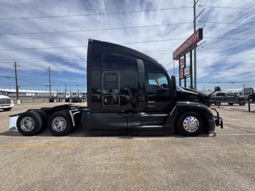 2022 Kenworth T680 image 3