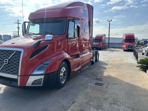 2022 Volvo VNL