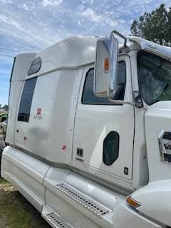 2016 Western star 5700XE image 2