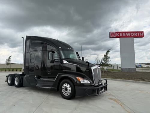 Used 2023 KENWORTH T680