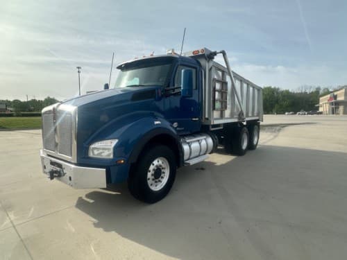 Used 2021 KENWORTH T880