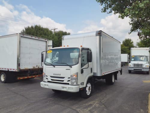 2018 ISUZU NPR HD