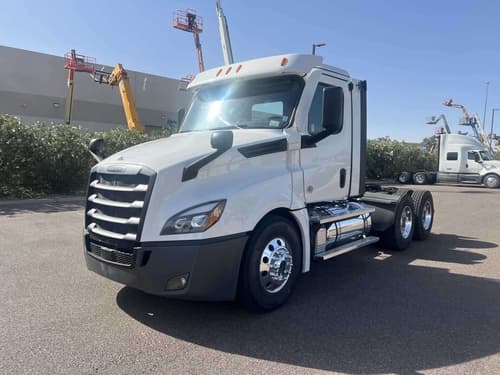 2022 Freightliner Cascadia 126