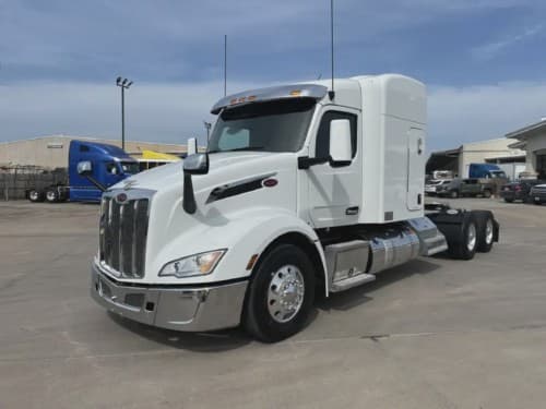 2023 Peterbilt 579