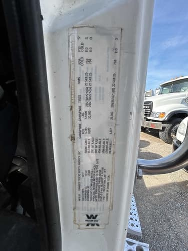 2018 Western star 4700 image 12