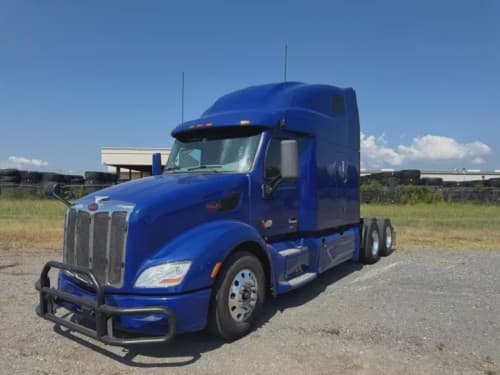 2022 Peterbilt 579