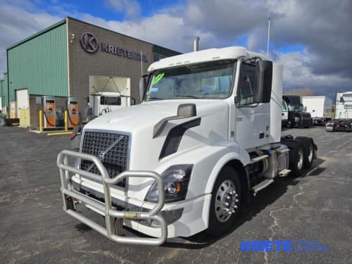 2017 Volvo VNL