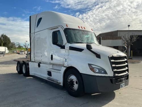 2023 Freightliner Cascadia 126