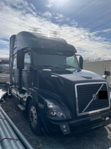 2017 Volvo VNL780