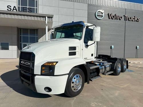 Used 2022 MACK ANTHEM Conventional - Day Cab 