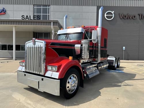 2019 Kenworth W9 Series