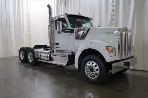 New 2026 KENWORTH W990