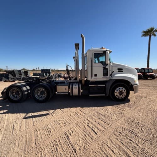 2018 Mack CXU (Pinnacle)