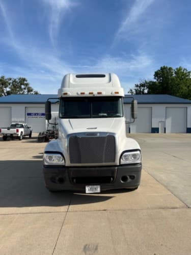 2007 Freightliner ST120