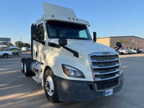 2019 Freightliner Cascadia 126 Day Cab Truck - 435HP, 12 Speed Automatic
