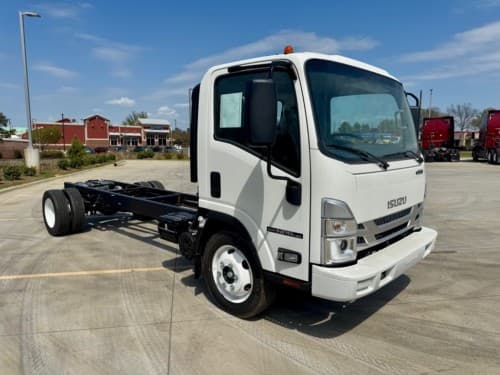 New 2026 ISUZU NPR-HD