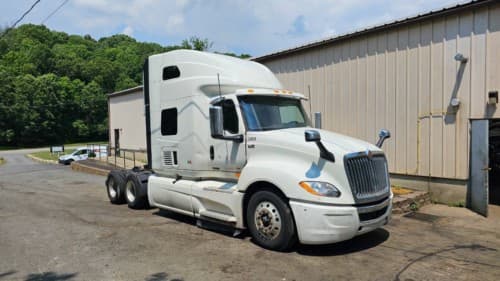 2022 International LT625