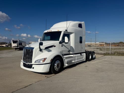 2023 Peterbilt 579