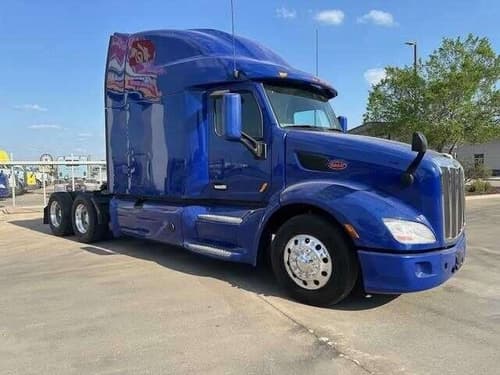 2022 Peterbilt 579