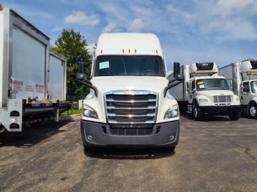 2021 Freightliner Cascadia