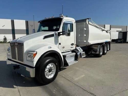 2023 Kenworth T880