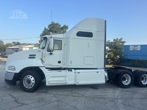 2014 Mack CXU (Pinnacle)