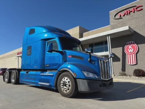 2022 Peterbilt 579