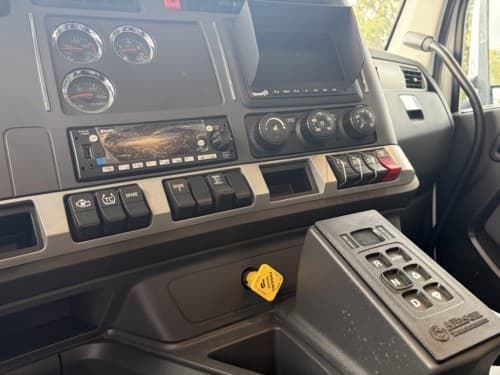 Used 2026 KENWORTH T880
