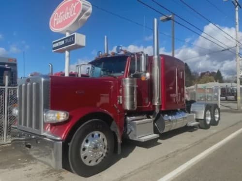2022 Peterbilt 389