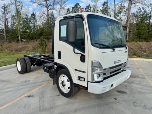 New 2026 ISUZU NPR-HD