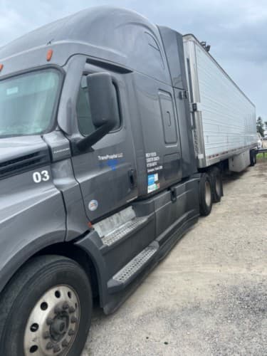 2020 Freightliner Cascadia