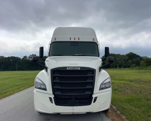 2022 Freightliner Cascadia 126 image 3
