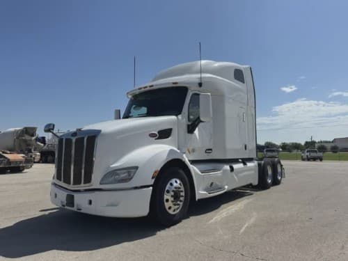 2022 Peterbilt 579