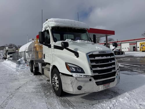 Used 2019 FREIGHTLINER/MERCEDES Conventional - Day Cab - NEW CASCADIA PX12664