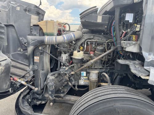 2019 Peterbilt 579 image 9