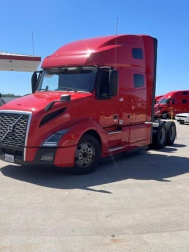 2023 Volvo VNL64T760