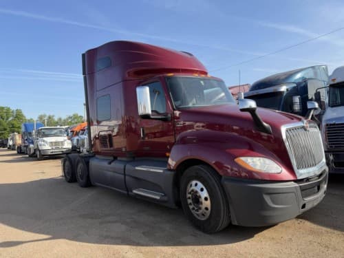 2020 International LT625